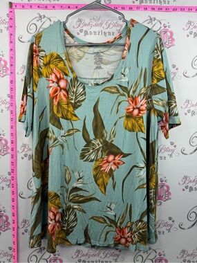 George tshirt flowers Floral Scoop Neck Tee - Light Aqua with Coral Flowers